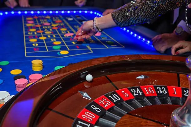 Filipino mobile players enjoying sports betting and casino games on 666jili